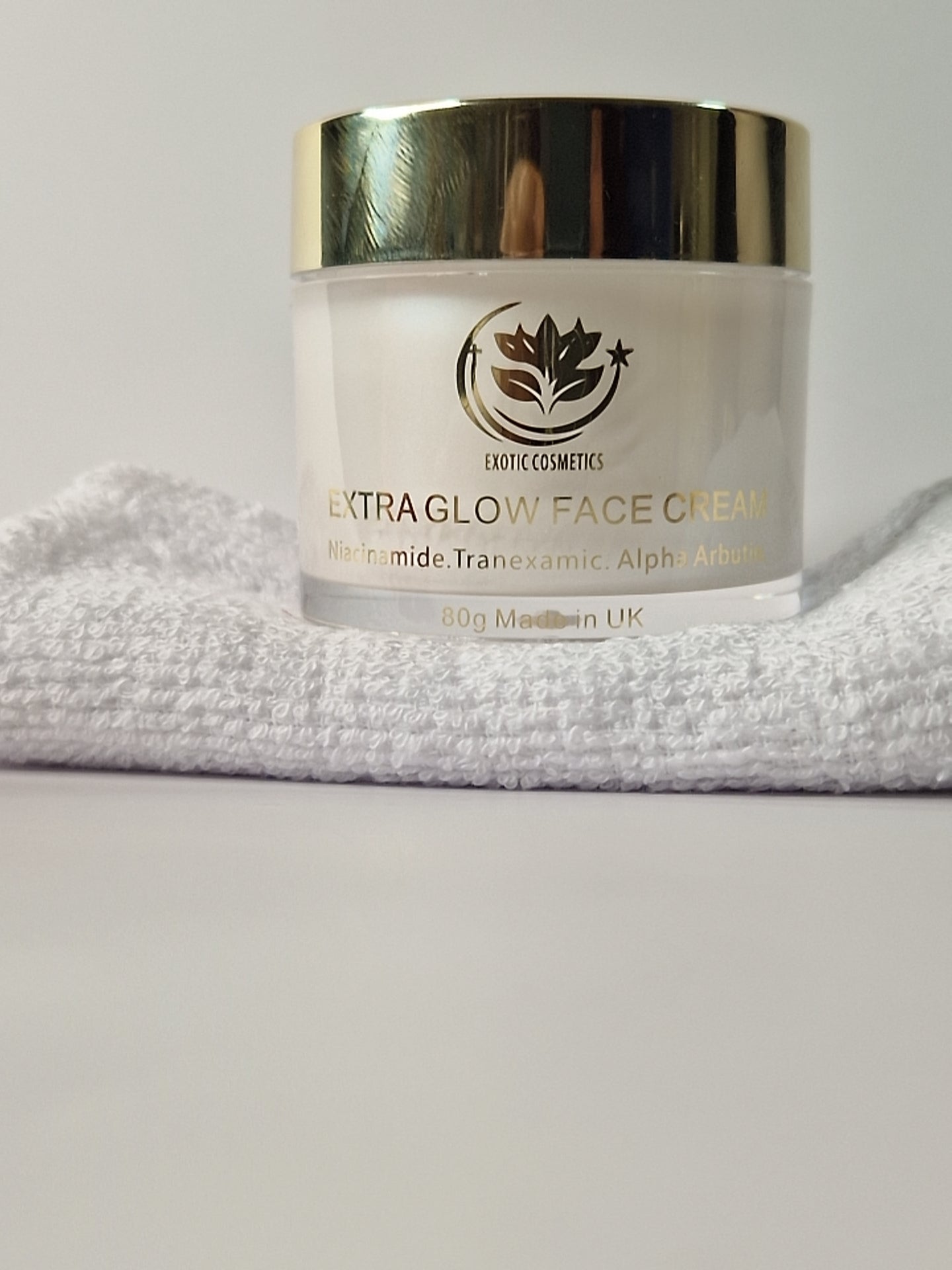 Extra Glow Face Cream with Alpha Arbutin Tranexamic Acid Hyaluronic Acid Squalane Oats extracts