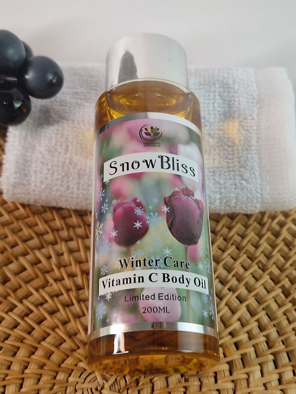 SnowBliss Vitamin C Body Oil with Carrot Oil for Hyperpigmentation Skin Brightening Winter care Organic Oils Skin Hydration
