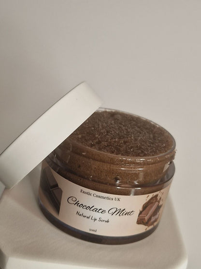 Chocolate Mint flavoured lip scrub for radiant smooth and soft lips exfoliating