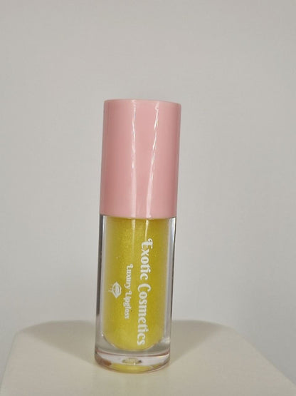 Glow Lipgloss for brightening lips and treating dark lips Moistureizing