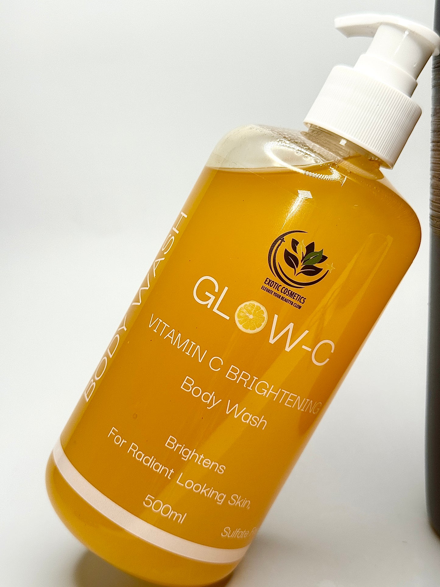 Vitamin C Body Wash:
Vitamin C Brightening Body Wash – Hydrate, Refresh & Glow Naturally-Sulfate Free